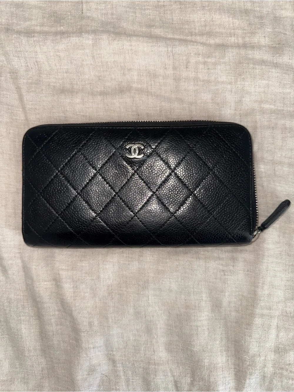 CHANEL Black zip wallet